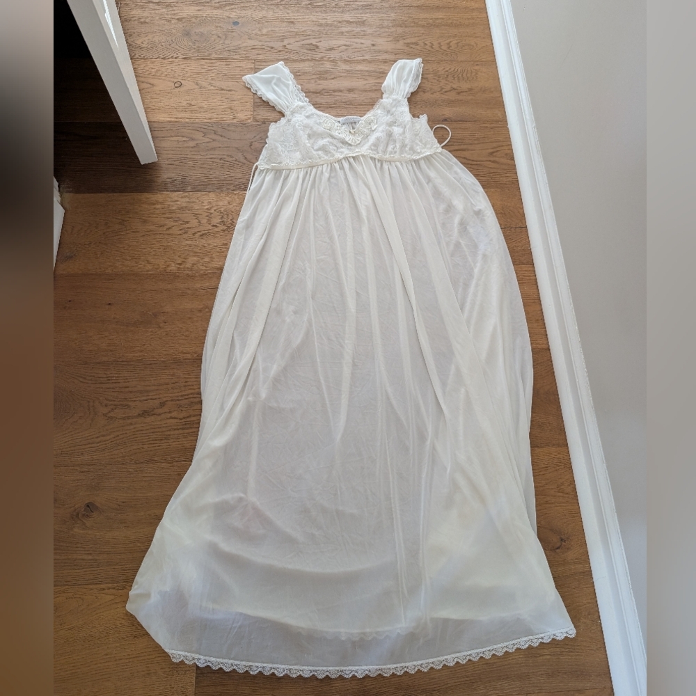 Vintage Night Gown
